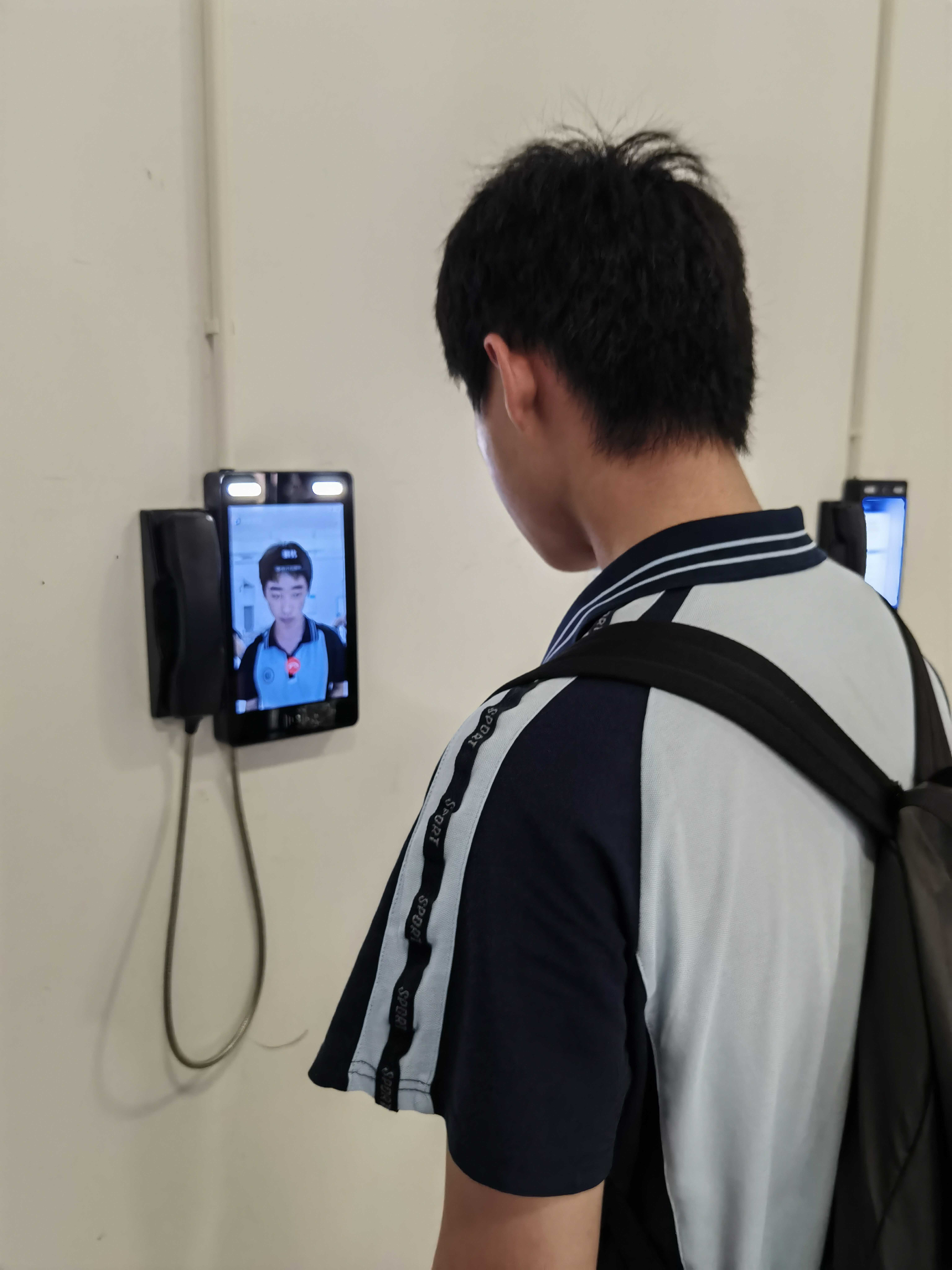 Ʒ��У�@ҕ�lԒ�C